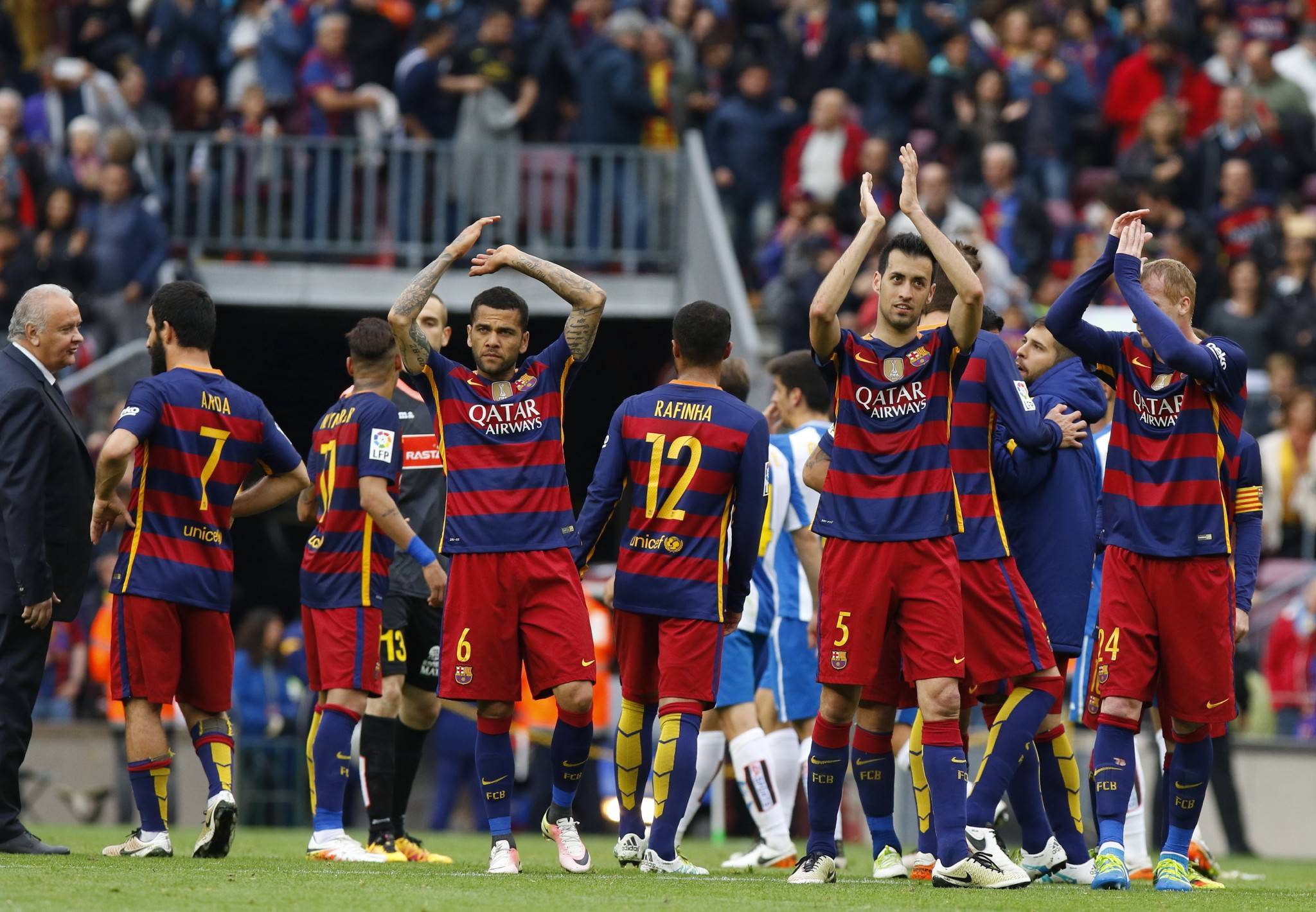 顶级足球比赛持续受到球迷追捧