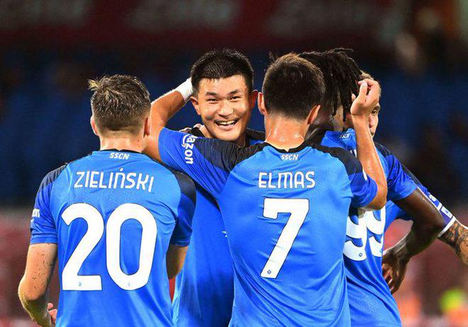 包含国安替补上场改变战局，那不勒斯防线瞬间崩溃！的词条