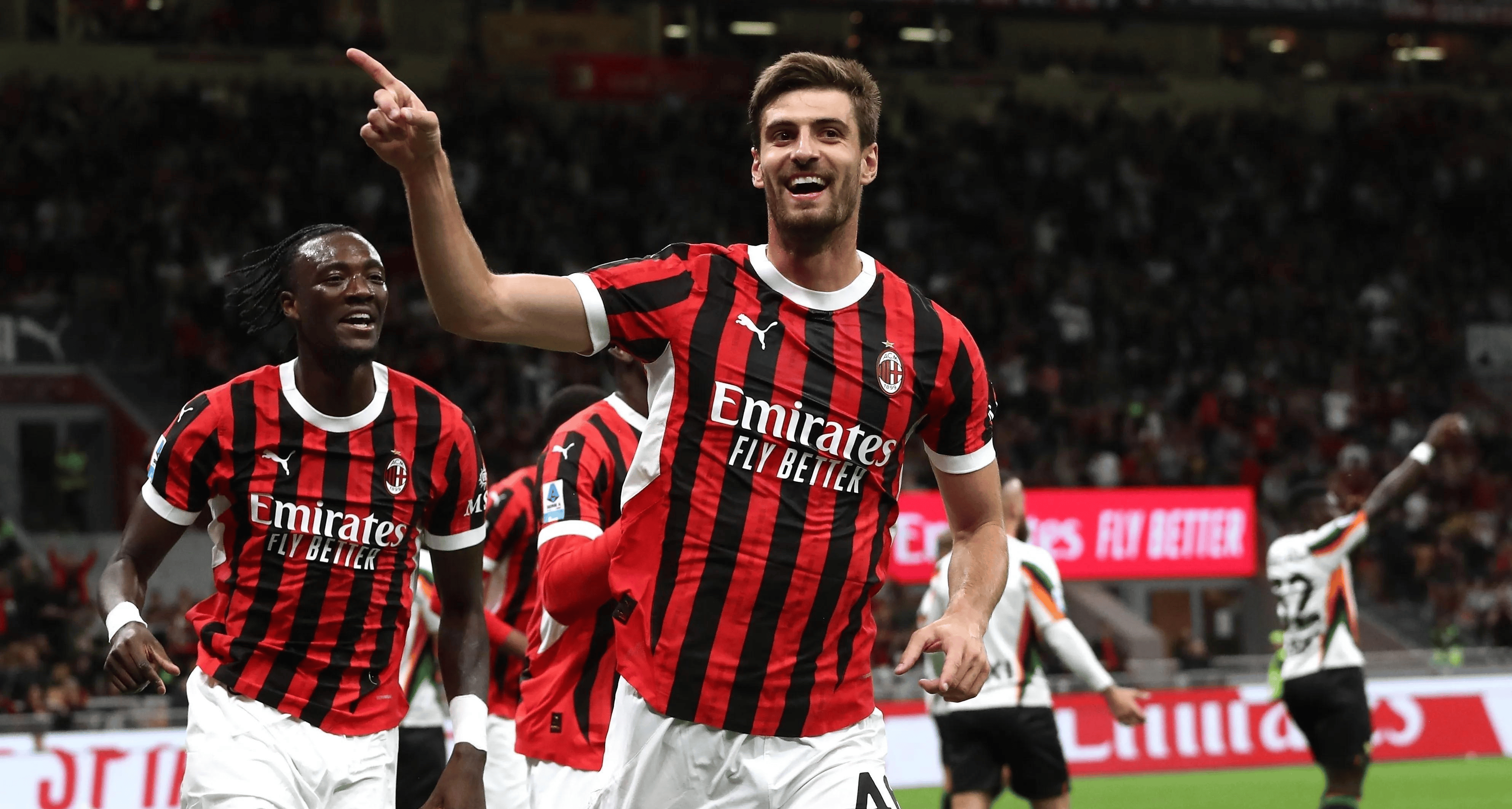 关于马竞开场5分钟连进两球，AC米兰防线形同虚设！的信息