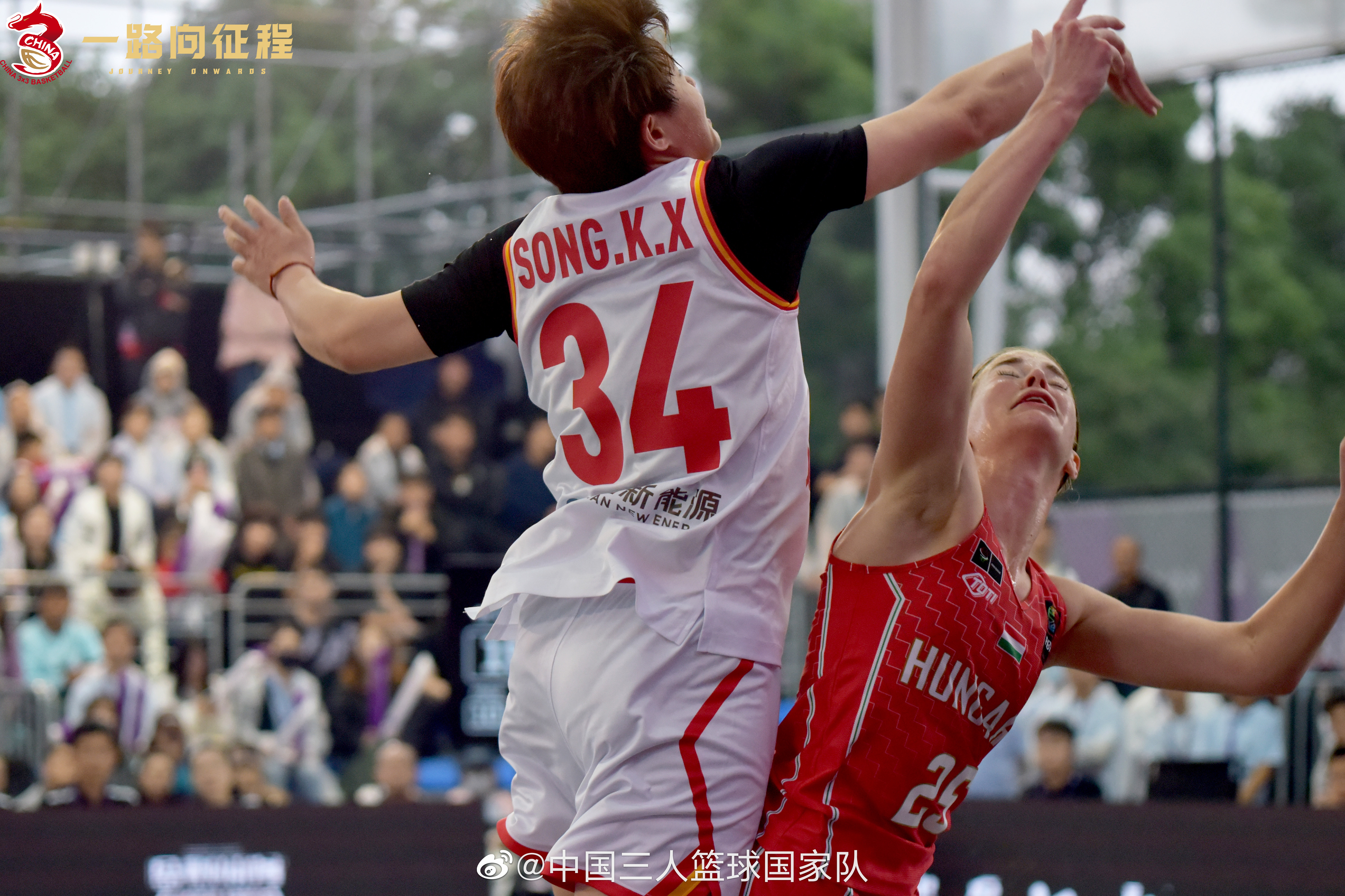 科维托娃爆冷击败中国队，回归赛场引爆全场！的简单介绍