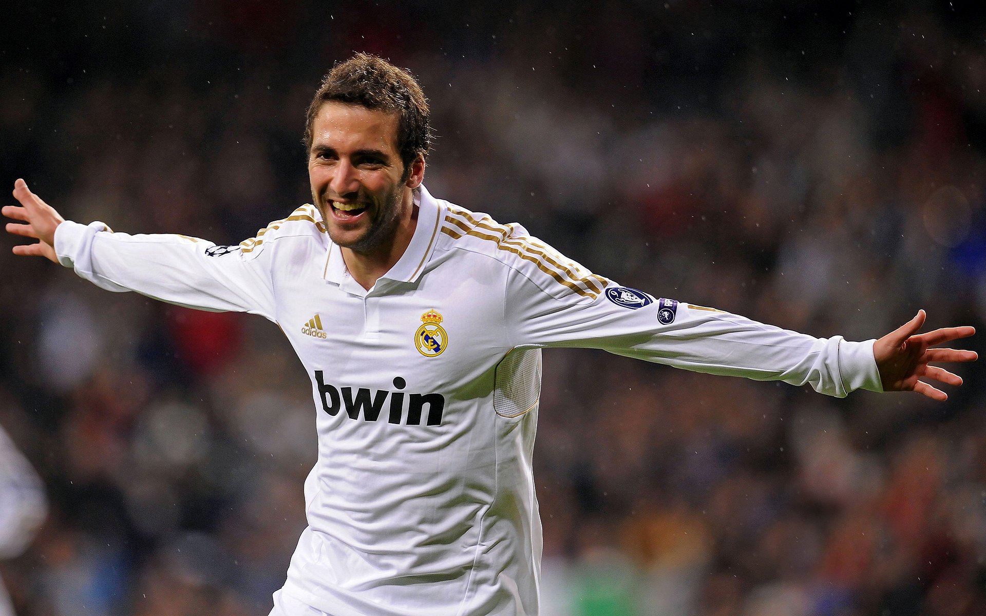 德罗巴在西班牙队比赛中比分优势明显，爆冷引发热议！